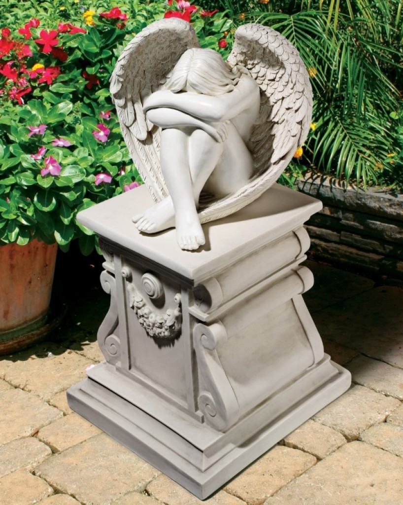 Angel Statue | Fresh Garden Decor