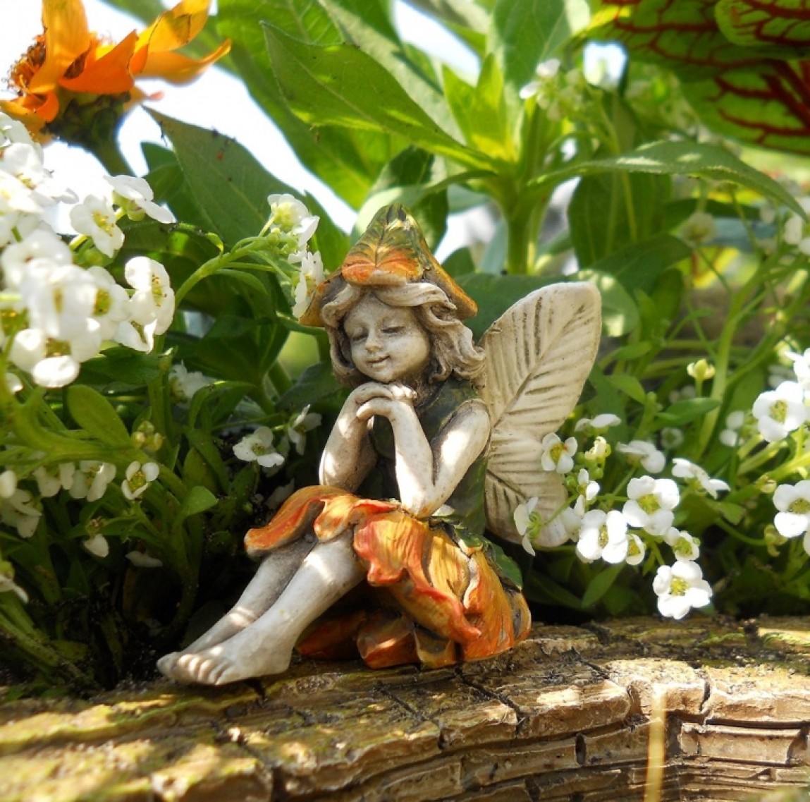 mini fairy statues