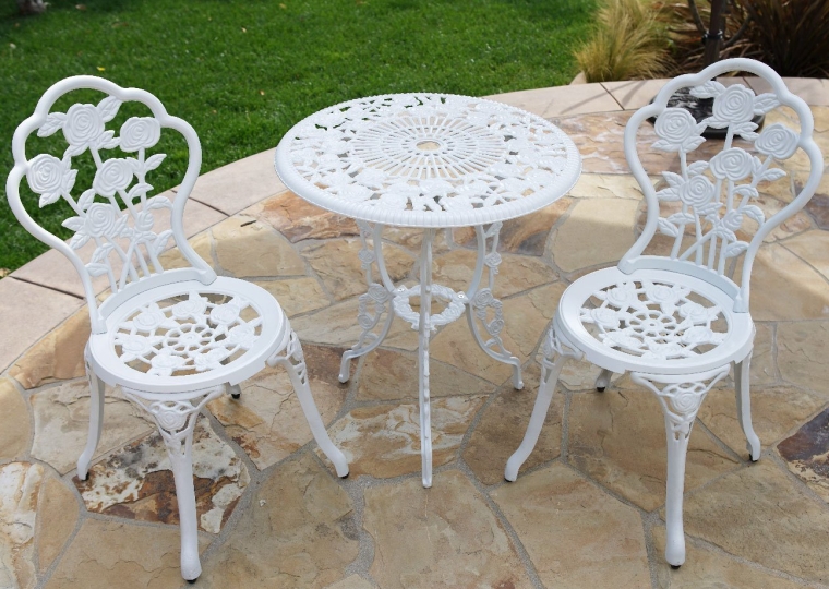 3-Piece Rose Bistro Set with 24-Inch Top Table