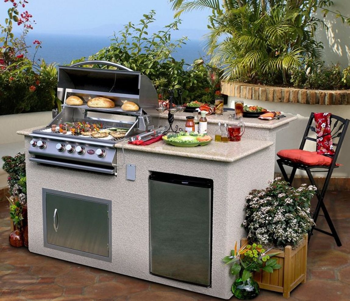 Outdoor Kitchen 4-Burner Barbecue Grill Island With Refrigerator ...