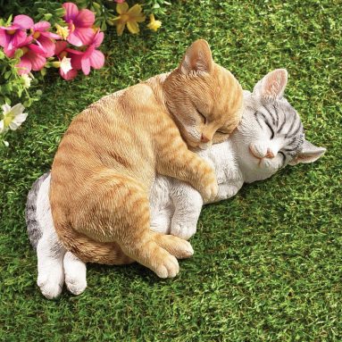 Cuddle Cats Garden Figurine